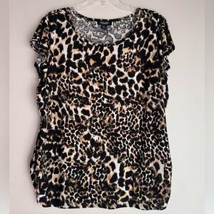 Avenue Leopard Print Short Sleeve Top